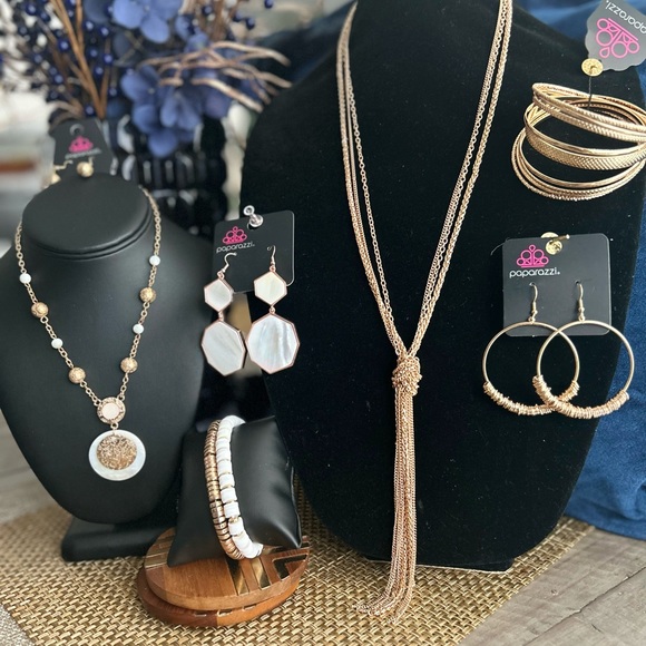 Paparazzi jewelry 6 piece assortment. - Picture 3 of 3